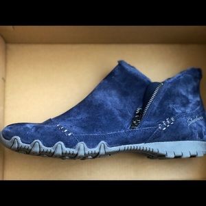 NEW Blue Sketchers with Sketchers Memory Foam